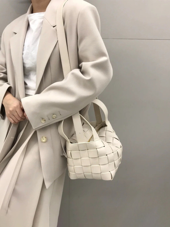 2025 nova kožna pletena torbica – za žene, dnevna, s ramena i crossbody, od prave kože, lagani luksuz