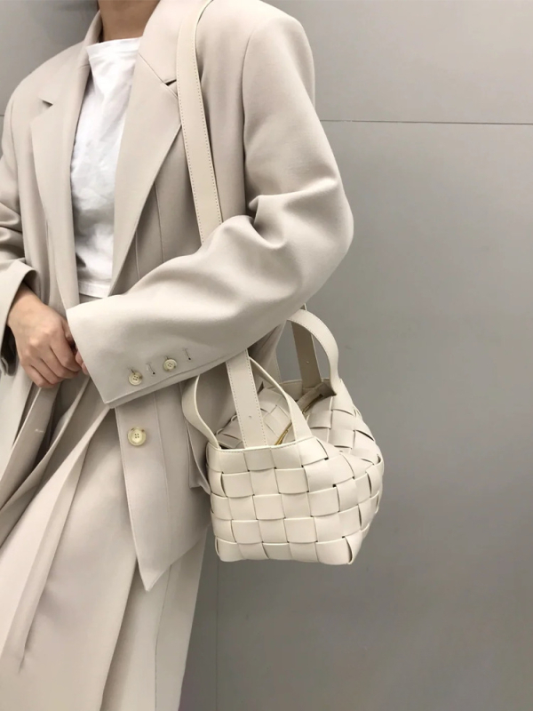 2025 nova kožna pletena torbica – za žene, dnevna, s ramena i crossbody, od prave kože, lagani luksuz