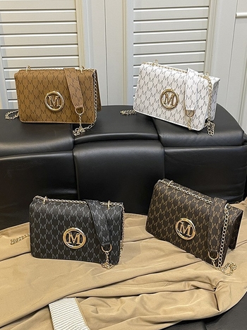 Ženska crossbody torba, mala kvadratna torba za telefon, minimalistički i luksuzan dizajn, srednja veličina, novi model