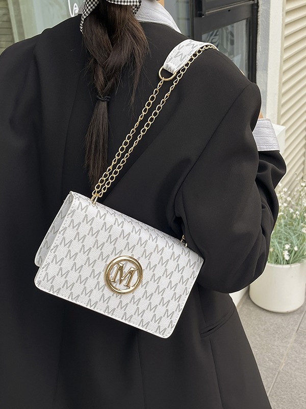 Ženska crossbody torba, mala kvadratna torba za telefon, minimalistički i luksuzan dizajn, srednja veličina, novi model