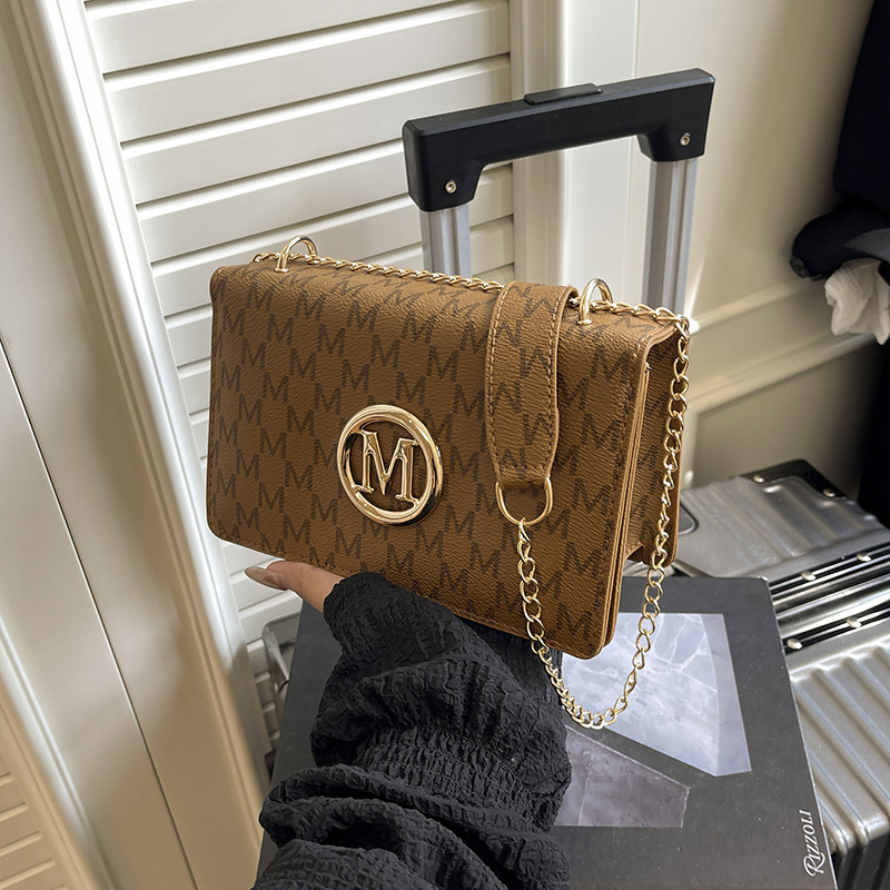 Ženska crossbody torba, mala kvadratna torba za telefon, minimalistički i luksuzan dizajn, srednja veličina, novi model