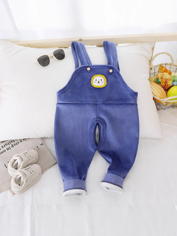 Baba téli overál fleece-béléssel, meleg és vastag, kantáros kivitel, nyitott ágyékkal a pelus cseréjéhez, 0–12 hónap