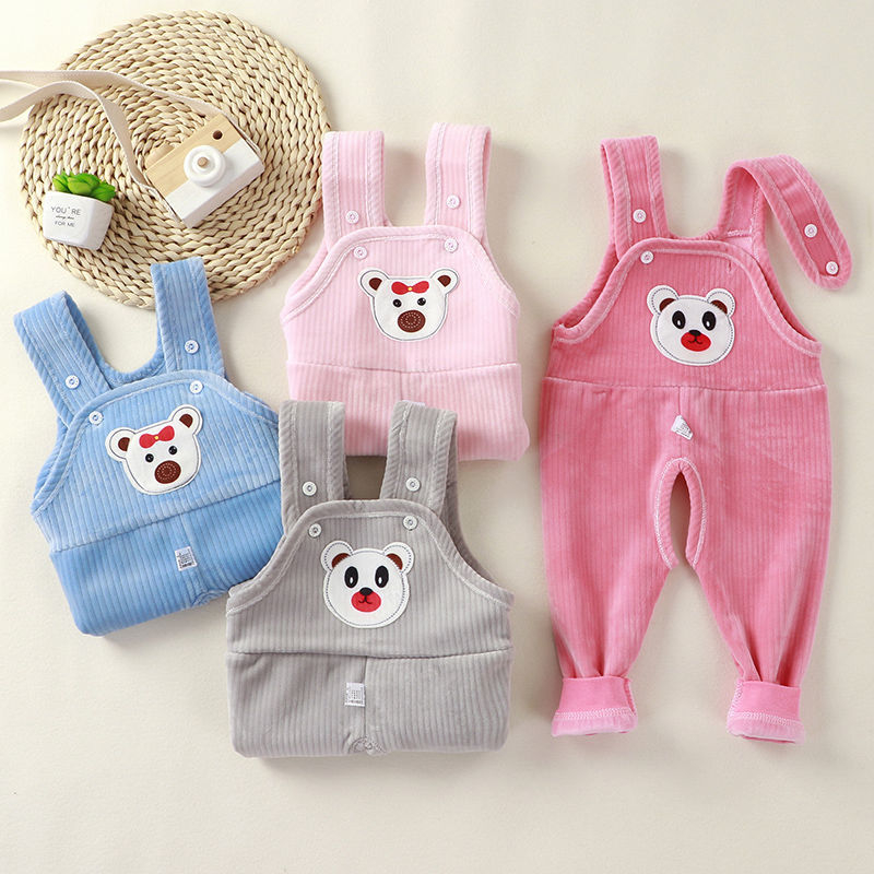 Baba téli overál fleece-béléssel, meleg és vastag, kantáros kivitel, nyitott ágyékkal a pelus cseréjéhez, 0–12 hónap