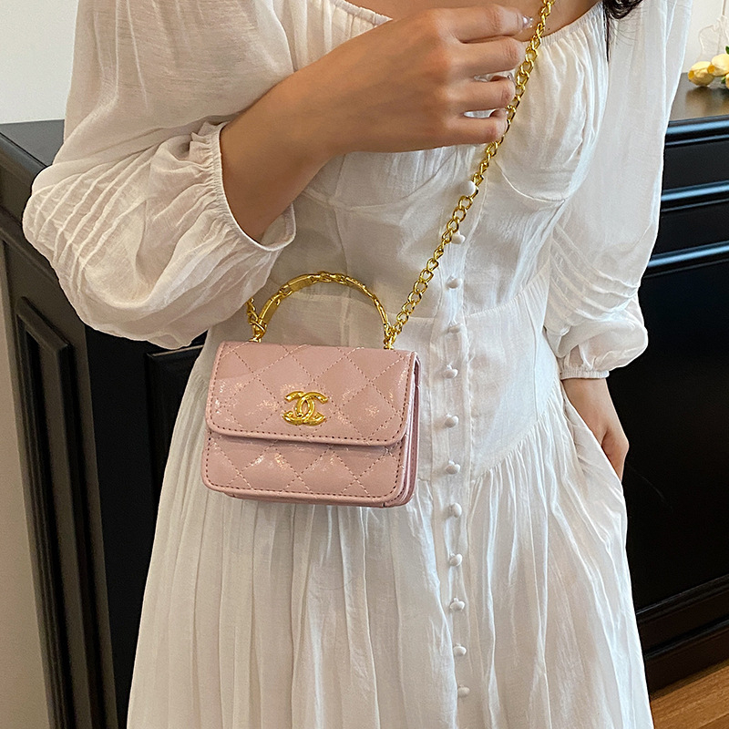 Ženska mini kvadratna torbica s dijamantnim šivanjem, crossbody torba, gradski stil, jesen 2025