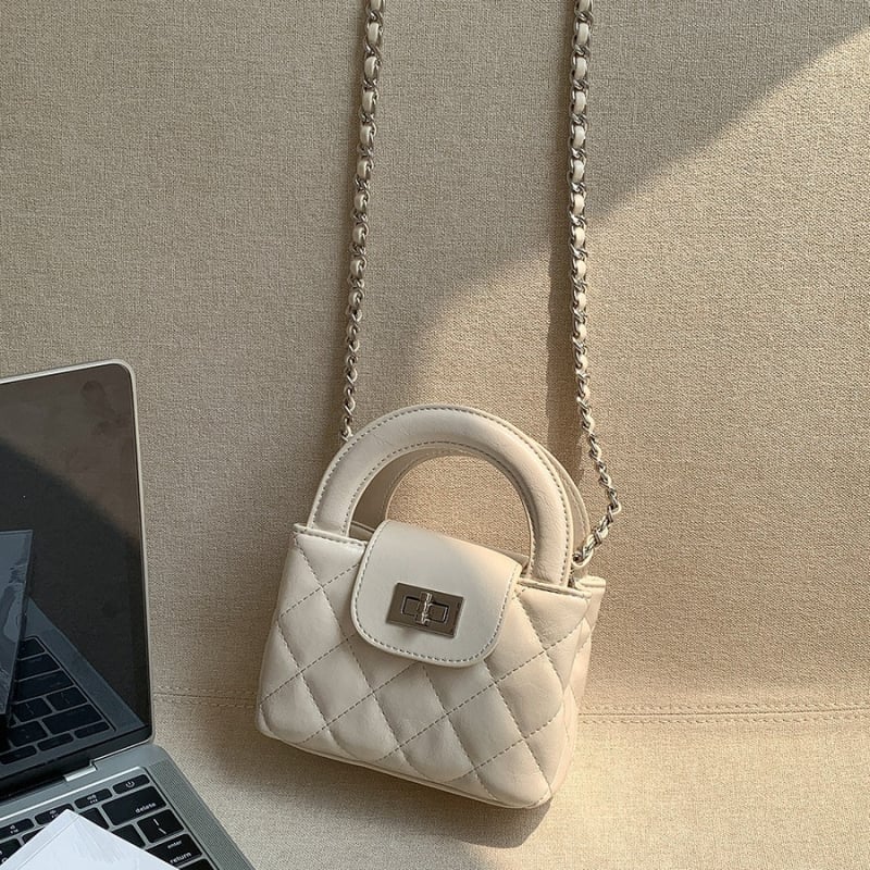 Mini PU kvadratna torbica s lančanim remenom — inspirirana Chanel stilom, crossbody torba za svakodnevno nošenje, proljeće 2025