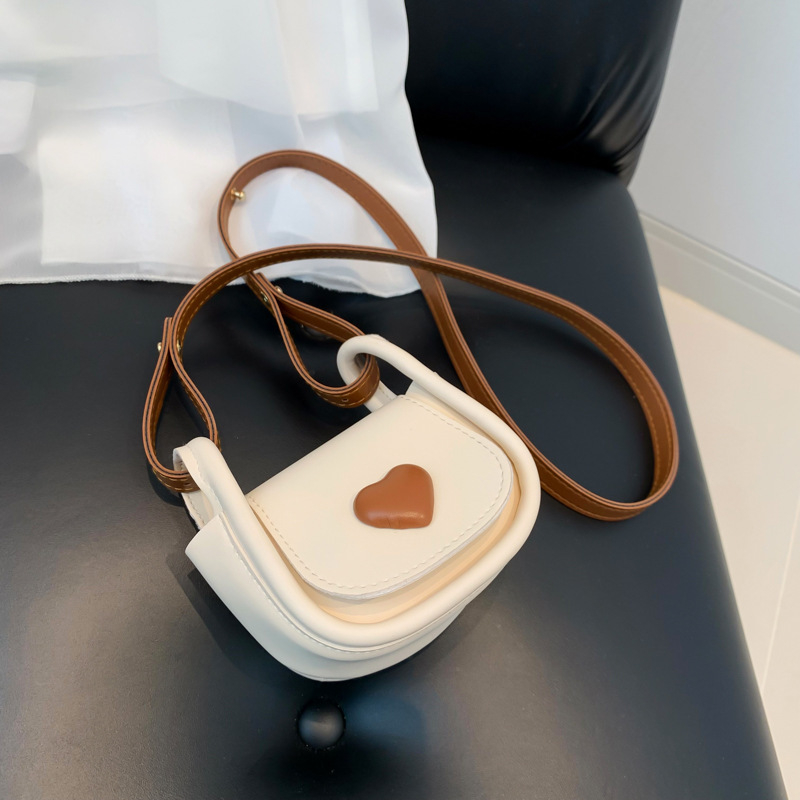 Ženska mini torbica u obliku srca, crossbody preko ramena, PU koža, stil sedla, proljeće 2024