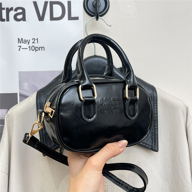 Ženska mala torbica u obliku školjke, crossbody torba za svakodnevno nošenje, model 2026, s pretincem za ruž