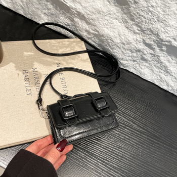 Mini ženska crossbody torba s laserskom lancem, ljeto 2025, vrhunska tekstura, mala kvadratna torba s džepom za ruž