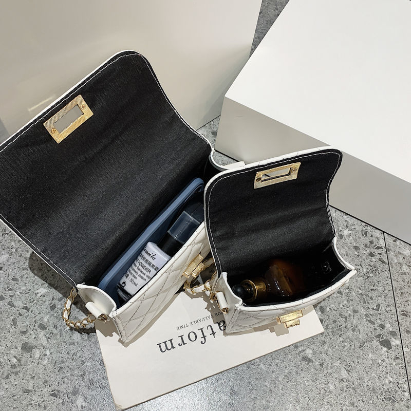 Mini crossbody torbica s dijamantnim šavom u Chanel stilu, ženska, korejski stil, ljeto 2026