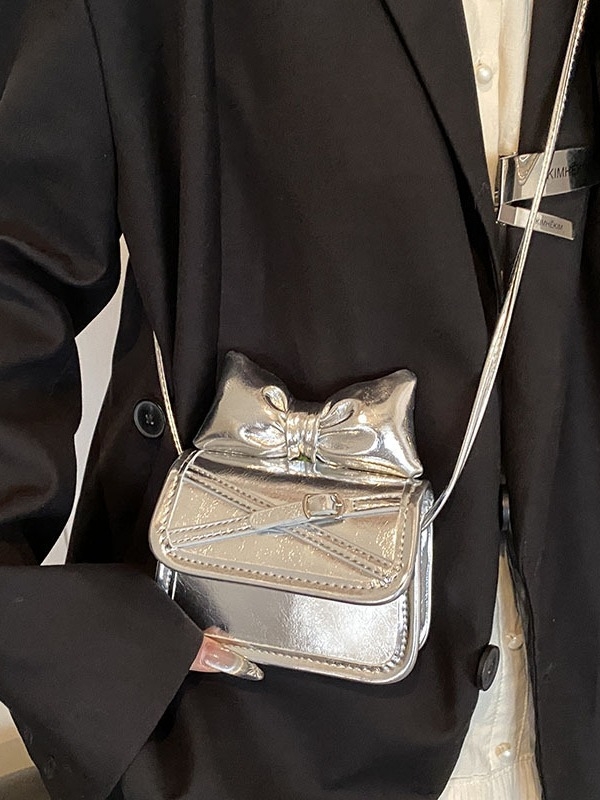 Elegantna ženska mini kvadratna torbica s mašnicom, crossbody, PU patent koža, vintage euroamerički stil, crvena.