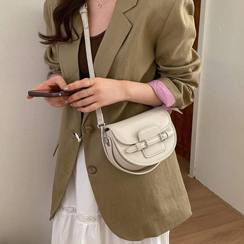Ženska torba u dizajnu sedla, nišnog dizajna, 2026 novi model, elegantna torba za rame ili crossbody