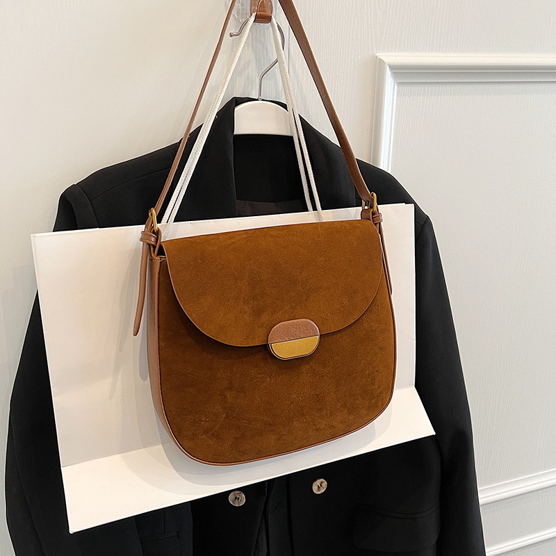 Ženska torbica ispod pazuha, novi nišni dizajn, crossbody torba preko jednog remena, visoko kvalitetna retro sedlasta torba
