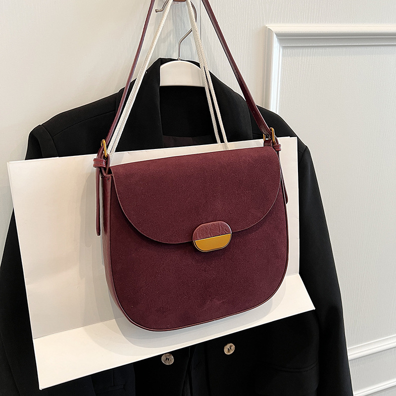 Ženska torbica ispod pazuha, novi nišni dizajn, crossbody torba preko jednog remena, visoko kvalitetna retro sedlasta torba