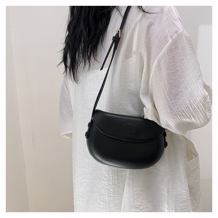 Ljetna verzija korejskog stila, crvena retro saddle torba za žene, mala crossbody torbica za telefon, svestrana i minimalistička