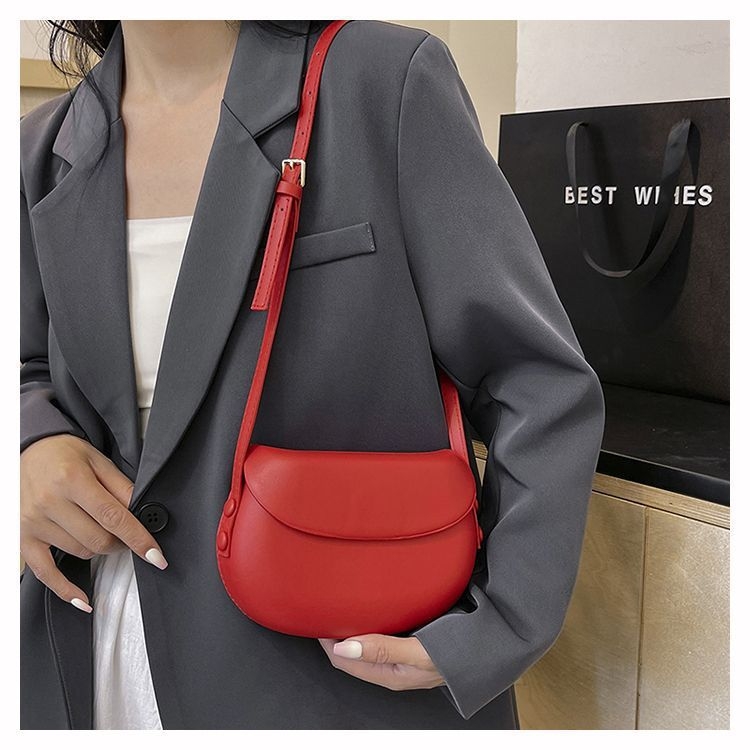 Ljetna verzija korejskog stila, crvena retro saddle torba za žene, mala crossbody torbica za telefon, svestrana i minimalistička
