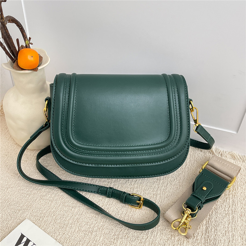 2025 nova moda retro torba u stilu sedla, jedinstvena teksturirana crossbody mala kvadratna torba, minimalistička i svestrana