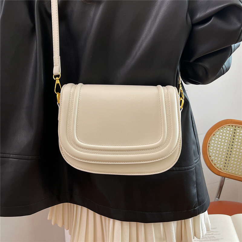 2025 nova moda retro torba u stilu sedla, jedinstvena teksturirana crossbody mala kvadratna torba, minimalistička i svestrana