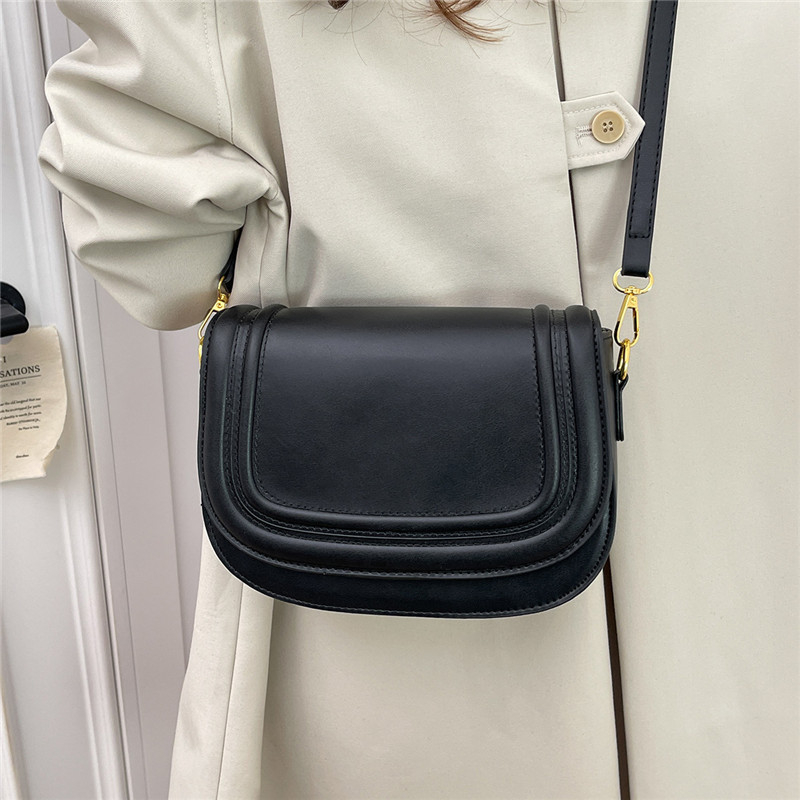 2025 nova moda retro torba u stilu sedla, jedinstvena teksturirana crossbody mala kvadratna torba, minimalistička i svestrana