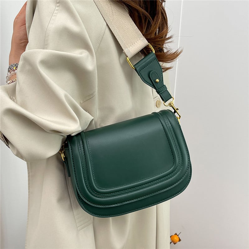 2025 nova moda retro torba u stilu sedla, jedinstvena teksturirana crossbody mala kvadratna torba, minimalistička i svestrana