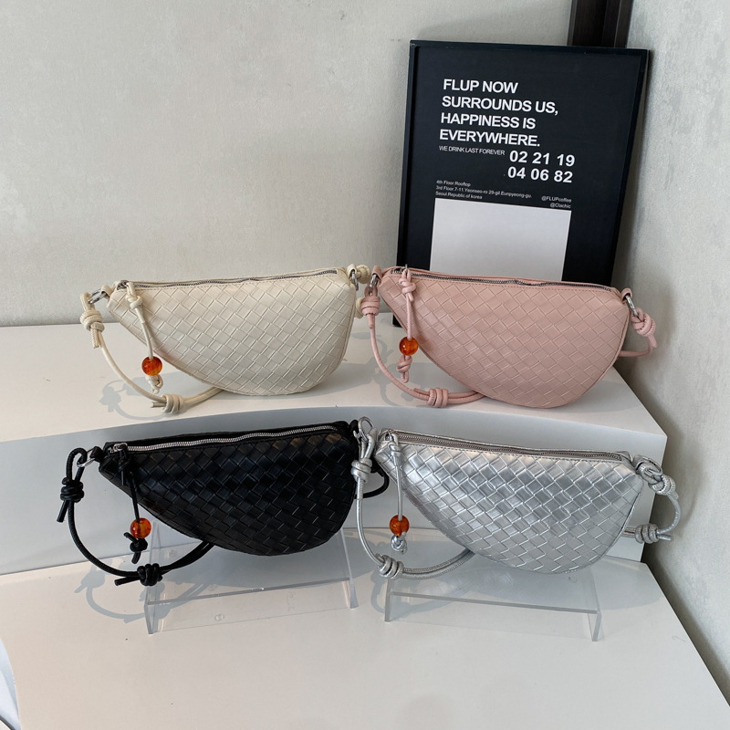 Ženska pletene torbica za rame, casual crossbody, proljeće 2026