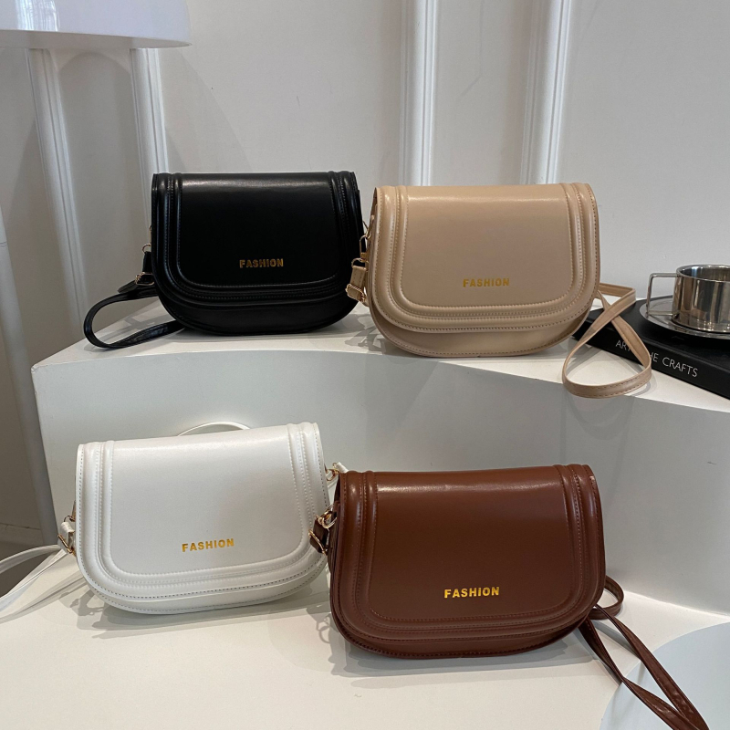 Ženska PU crossbody torba, mala kvadratna, s zatvaračem, oblik školjke, s jednim remenom, za slobodno vrijeme, zima 2025