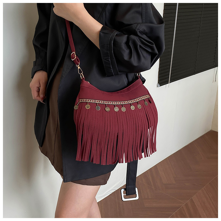 Boemska torbica s resicama za žene, 2025 novi Maillard stil, crossbody torba, retro zapadnjački uzorak sedla