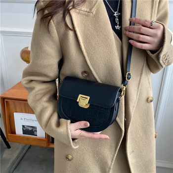 Ženska polukružna saddle torba od PU kože, mala crossbody torba, modern dizajn 2021