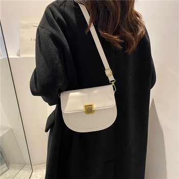 Ženska polukružna saddle torba od PU kože, mala crossbody torba, modern dizajn 2021