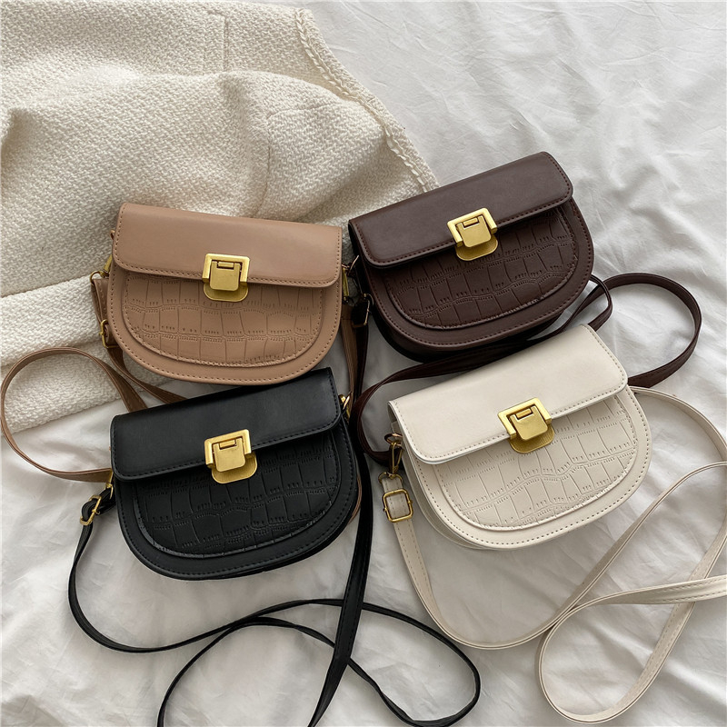 Ženska polukružna saddle torba od PU kože, mala crossbody torba, modern dizajn 2021