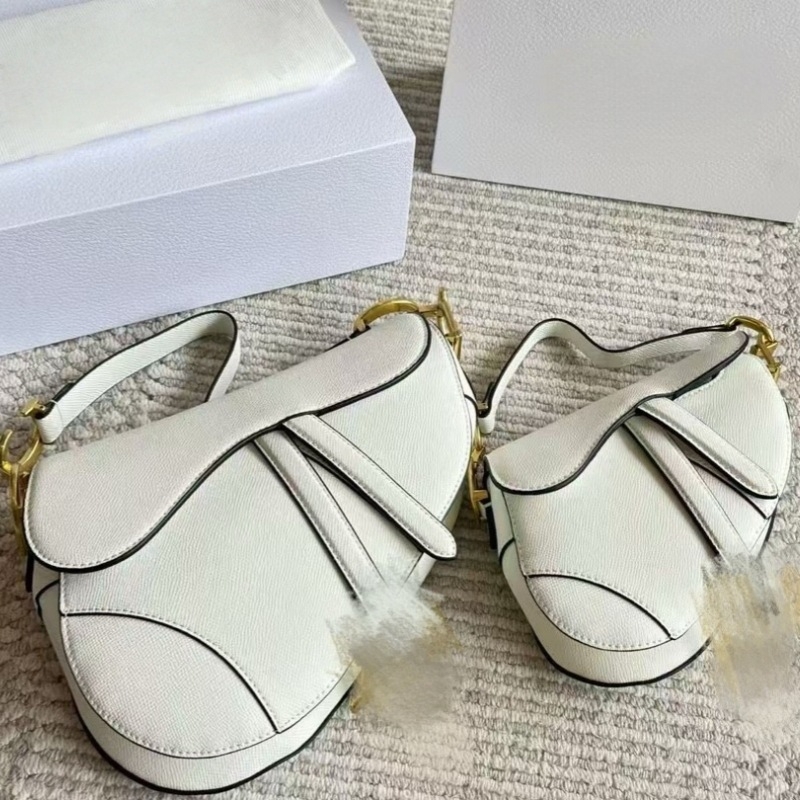 Nova visokokvalitetna sedlovita torba za žene — moderna klasična torbica preko ramena, retro crossbody