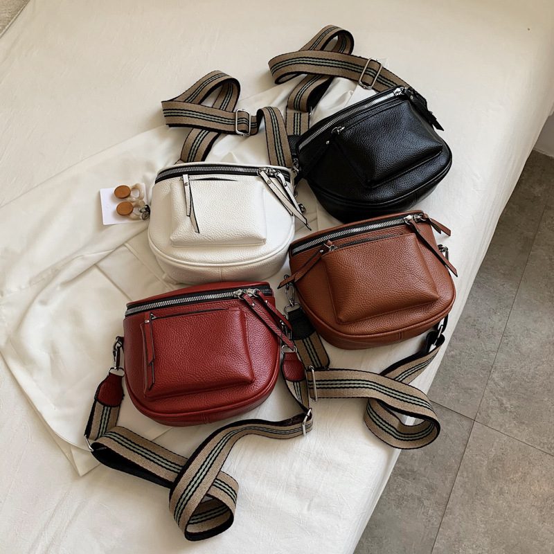 Ženska torba, novi model 2025, rana proljeće, korejski stil, mekana kožna crossbody torba s oblikom sedla, svakodnevna upotreba