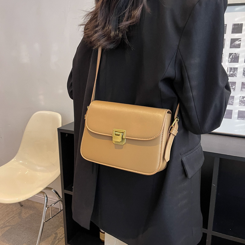 Teksturirana mala ženska torbica, Saddle stil, crossbody, kvadratni oblik, PU, 2024 proljeće