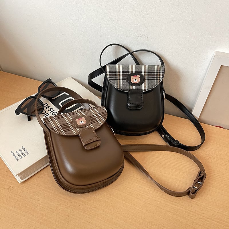2025 moderna prijenosna retro torba preko ramena, karirani patchwork dizajn, stilna sedlov Crossbody torba, teksturirana torbica za telefon
