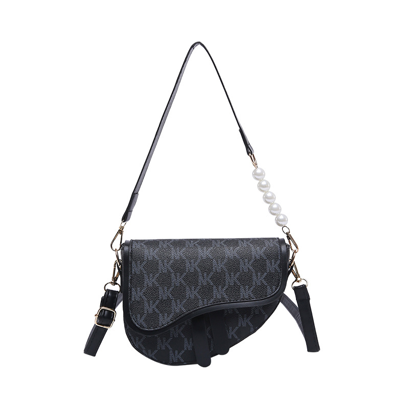 Ženska torba tipa sedlo – ljeto, crossbody/ramena/ispod pazuha, visoki modni trend