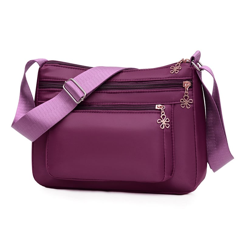 Jednobojna nylon crossbody torbica, lagana, dumpling oblik, za svakodnevnu upotrebu