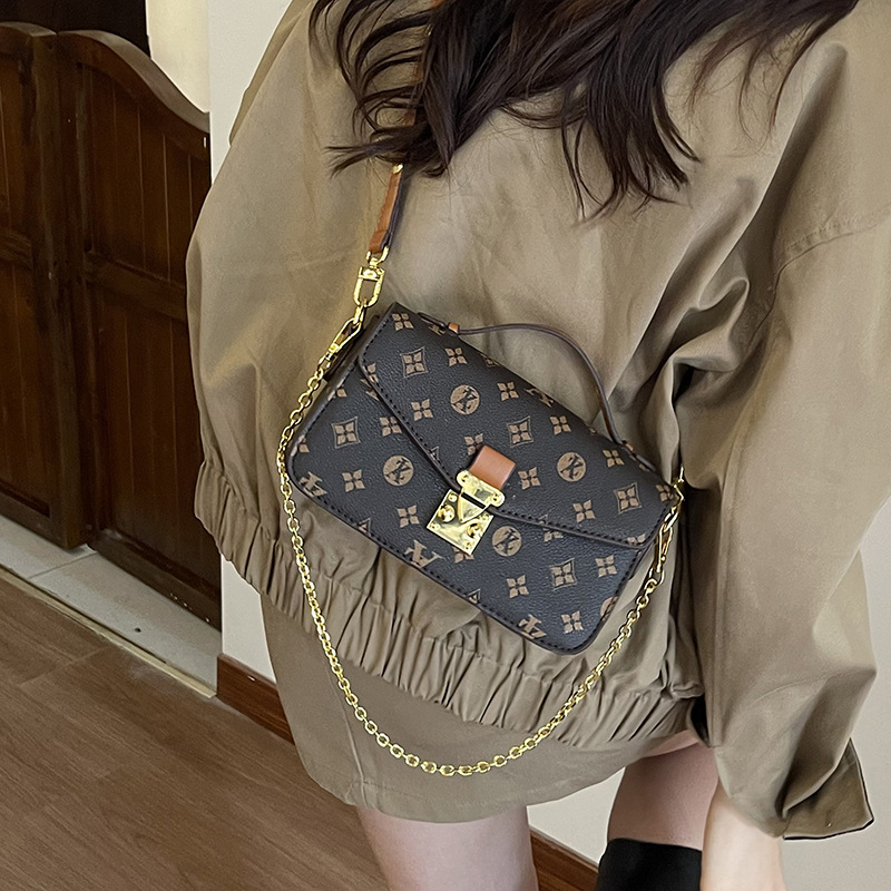 Ženska mala kvadratna torbica s retro printom, saddle stil, lagana luksuzna torba za rame ili crossbody