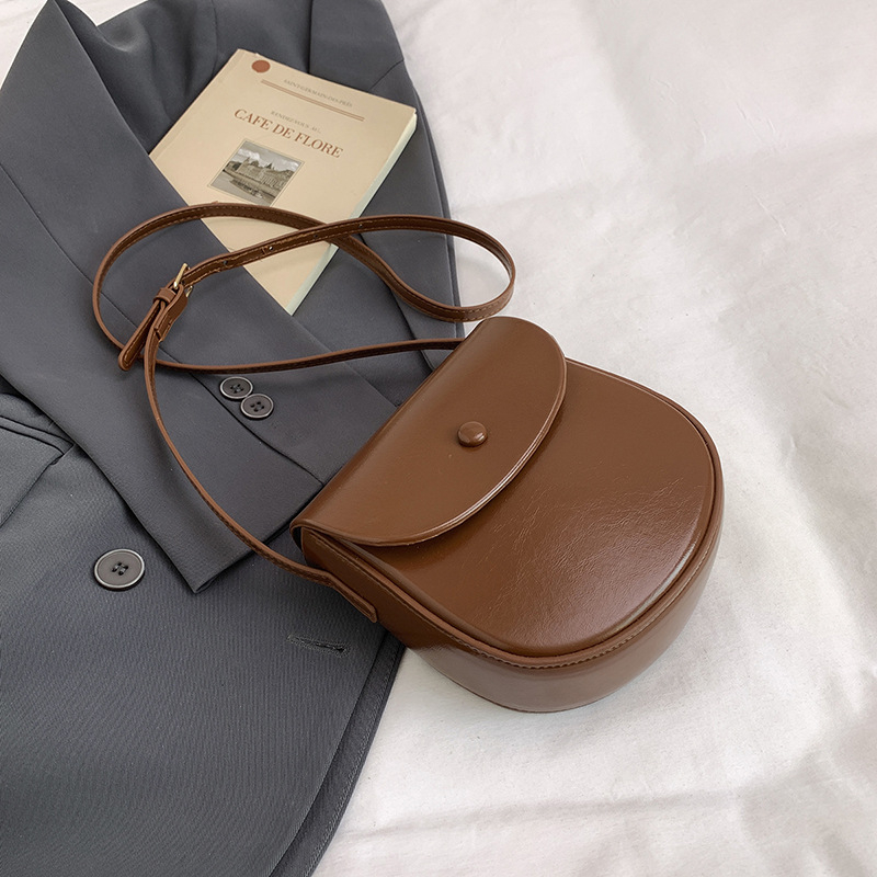 Teksturirana sedlasta torba za žene, 2025 jednobojna torba preko ramena, retro stil, svakodnevna crossbody