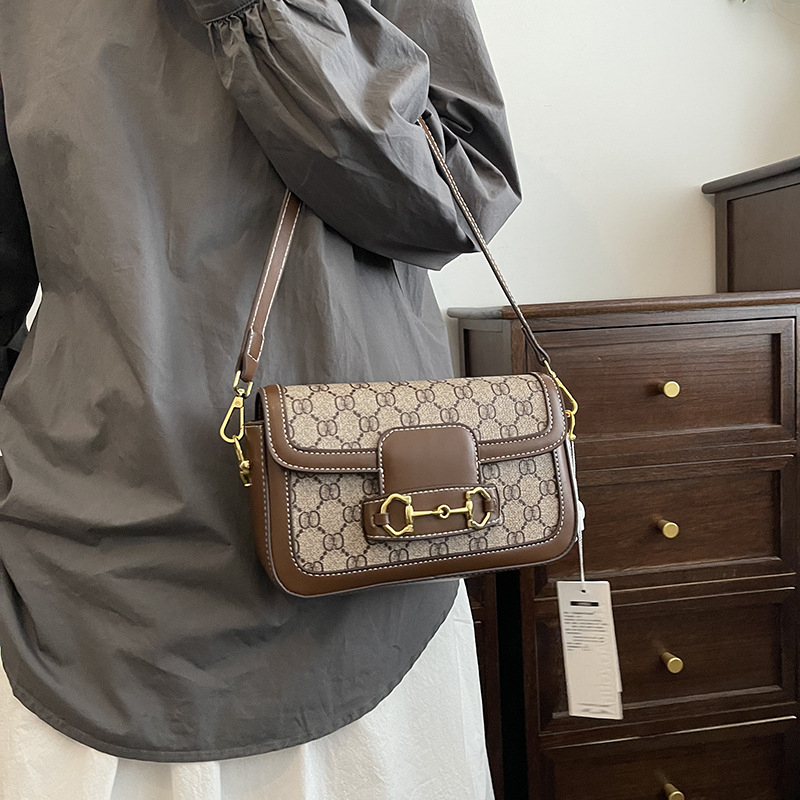 Visokokvalitetna ženska torba, 2024 novi model, sedlastog stila retro kvadratna torba za rame i crossbody