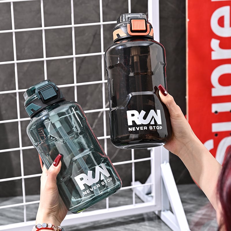 Sticlă de apă transparentă, capacitate mare, pentru activități în aer liber, cu pai, din PC plastic, portabil