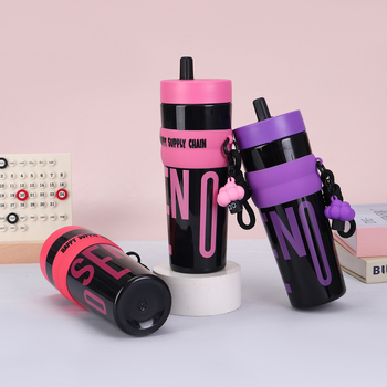 Cană din plastic pentru apă, capacitate mare, rezistentă la temperaturi înalte, cană sport pentru exterior, cană portabilă de cafea cu mâner din funie pentru femei