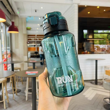 Sticlă de apă sport, cu pai, capacitate 1500 ml, Space Cup, transparentă, rezistentă la temperaturi ridicate, din PC
