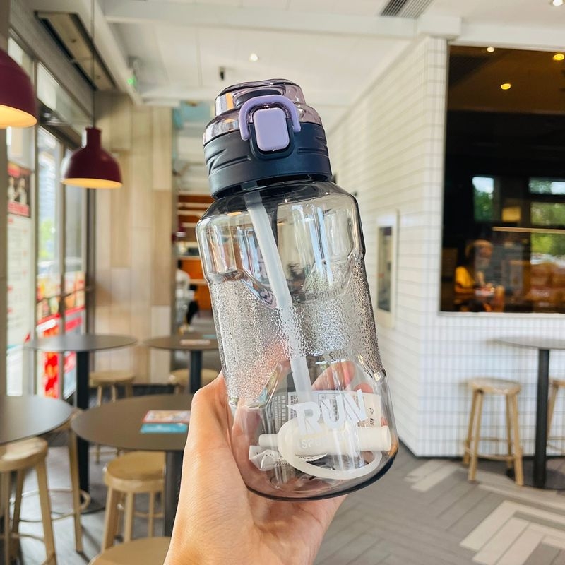 Sticlă de apă sport, cu pai, capacitate 1500 ml, Space Cup, transparentă, rezistentă la temperaturi ridicate, din PC