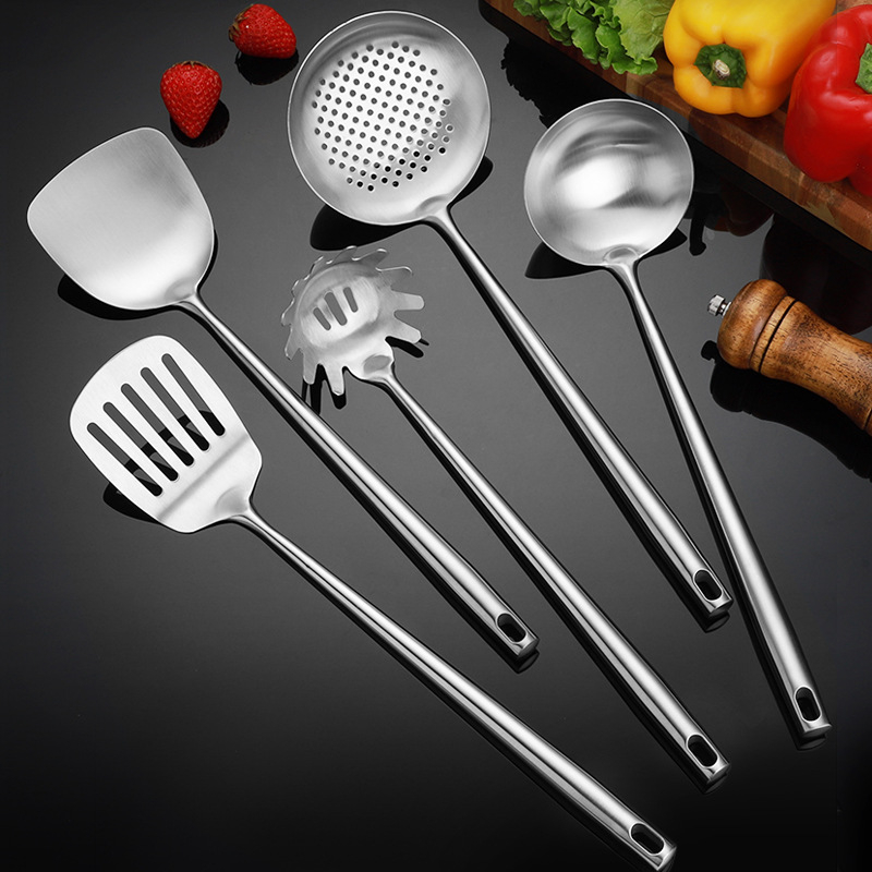 Set de ustensile din oțel inoxidabil 304: spatulă, lingură de supă, lingură cu găuri și strecurătoare pentru tigăi antiaderente