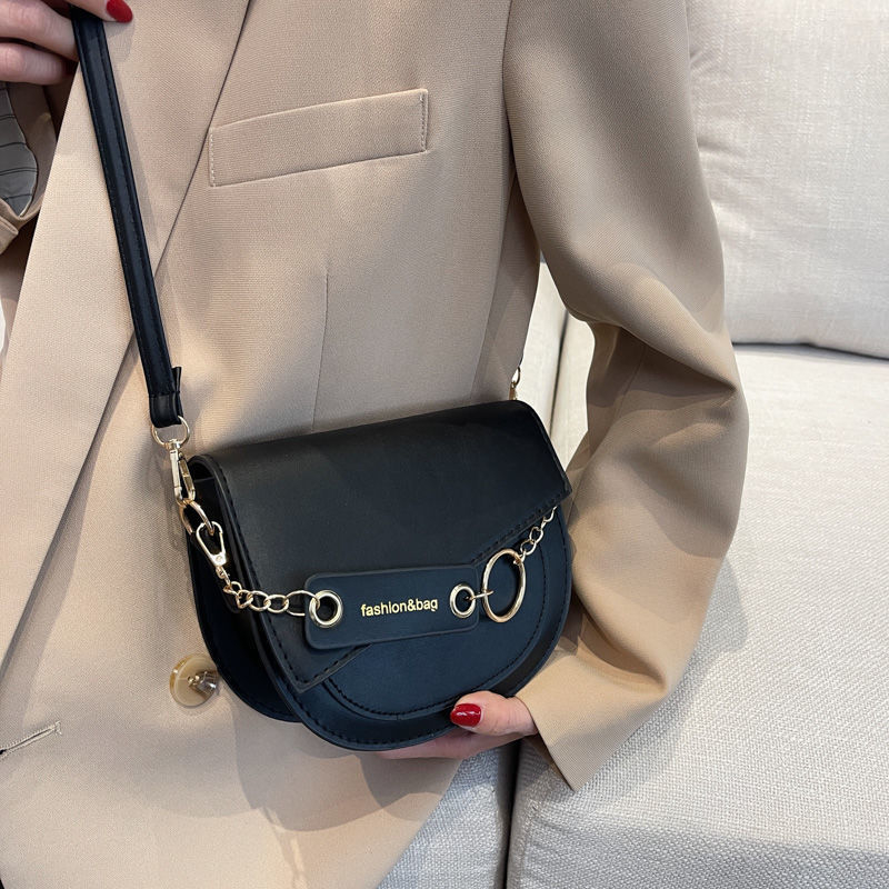 Ženska crossbody torbica s višenamjenskim dizajnom, nišnog stila, kontrastne boje, saddle torba, mala torba za rame