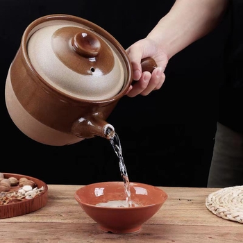 Oală veche de medicină din ceramică de tip stoneware, pentru decoctarea plantelor medicinale, potrivită pentru foc mic pe aragaz cu gaz