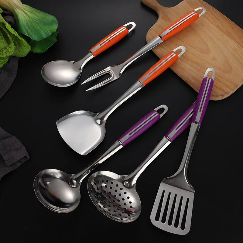 Set de ustensile din oțel inoxidabil pentru bucătărie: spatulă, lingură de supă, lingură de gătit, lingură strecurătoare, furculiță pentru carne, lingură pentru legume, lingură de orez