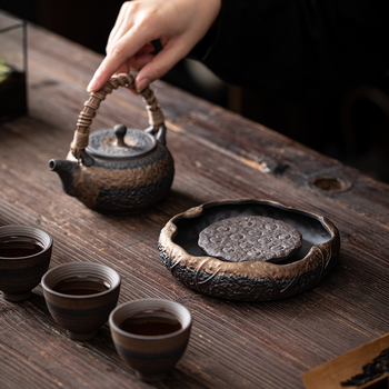 Suport pentru ceainic în stil japonez, ceramică rustică, glazură aurie pe suprafața de fier, motiv Lacul Lotosului, mic suport de stocare a apei pentru ceremonia Gongfu acasă