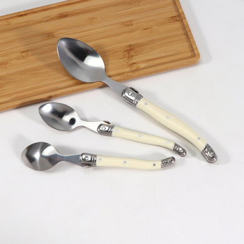 Tacâmuri din oțel inoxidabil cu mânere crem, design franuzesc curbat, cuțit pentru steak, furculiță pentru paste și lingură de desert (set de 3/4/6 piese), stil nordic minimalist
