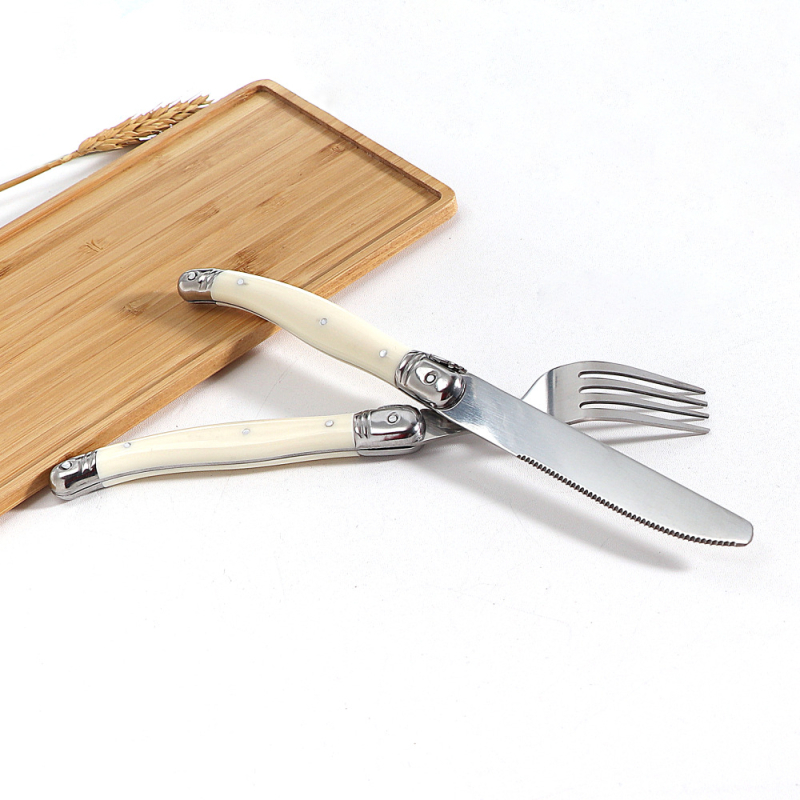Tacâmuri din oțel inoxidabil cu mânere crem, design franuzesc curbat, cuțit pentru steak, furculiță pentru paste și lingură de desert (set de 3/4/6 piese), stil nordic minimalist