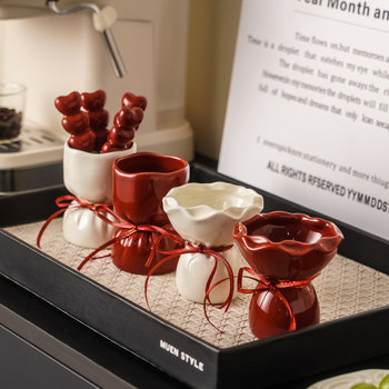 Set de furculițe pentru fructe într-un borcan ceramic, cu design Dopamine Tulip — din oțel inoxidabil